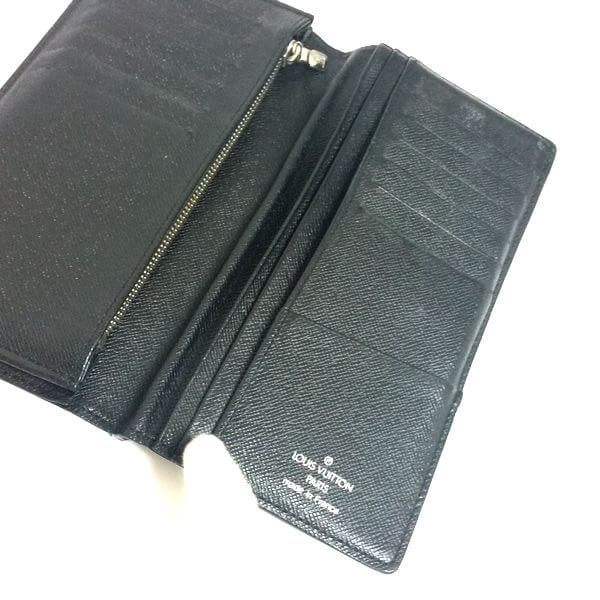 LOUIS VUITTON/ルイヴィトン 2つ折り 財布 ポルトフォイユ ブラザ N62665 ダミエ・グラフィット シリアルの場所(引きの画像)