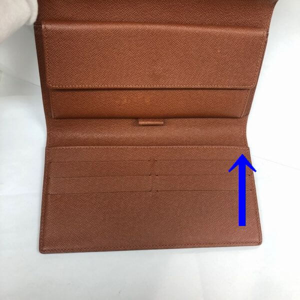 LOUIS VUITTON/ルイヴィトン 長財布 ポルトフォイユ インターナショナル M61217 モノグラム シリアルの場所(引きの画像)