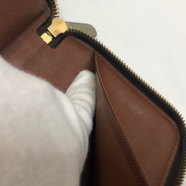 LOUIS VUITTON/ルイヴィトン ラウンドファスナー 財布 ジッピーオーガナイザー M60002 モノグラム シリアルの場所(寄りの画像)