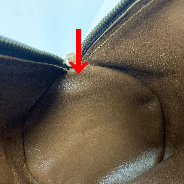 LOUIS VUITTON/ルイヴィトン ハンドバッグ パピヨンGM M51365 モノグラム シリアルの場所(寄りの画像)