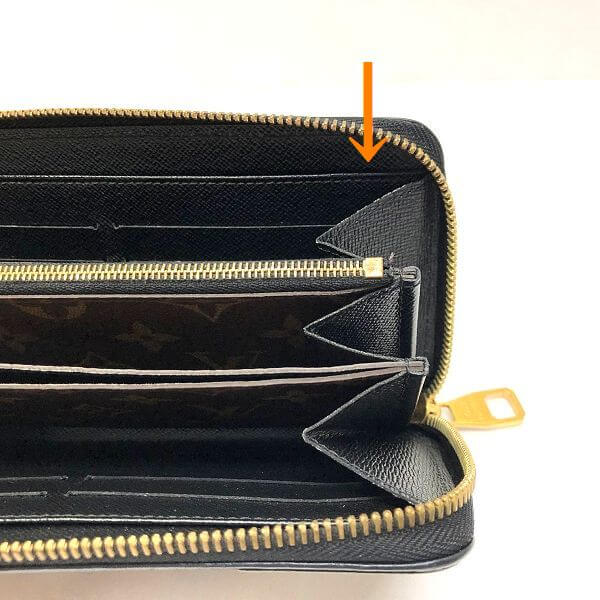 LOUIS VUITTON/ルイヴィトン ラウンドファスナー 財布 ジッピーウォレット・レティーロ M61855 モノグラム シリアルの場所(引きの画像)