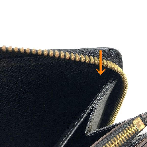 LOUIS VUITTON/ルイヴィトン ラウンドファスナー 財布 ジッピーウォレット・レティーロ M61855 モノグラム シリアルの場所(寄りの画像)