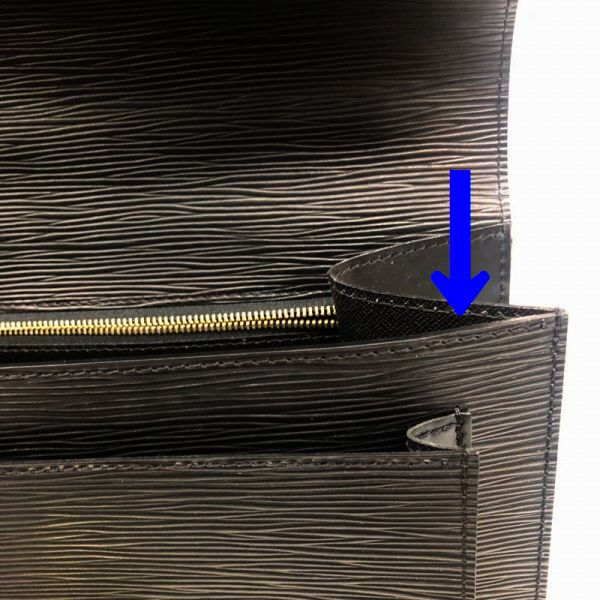 LOUIS VUITTON/ルイヴィトン 2wayバッグ モンソー M52122 エピ シリアルの場所(引きの画像)