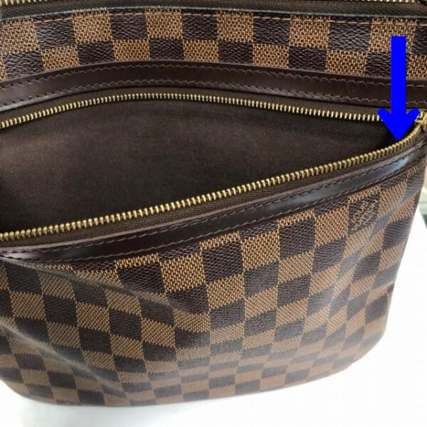 LOUIS VUITTON/ルイヴィトン ショルダーバッグ ポシェット・ボスフォール N51111 ダミエ シリアルの場所(引きの画像)