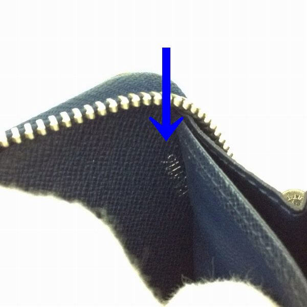 LOUIS VUITTON/ルイヴィトン ラウンドファスナー 財布 ジッピーウォレット M61873 エピ シリアルの場所(寄りの画像)