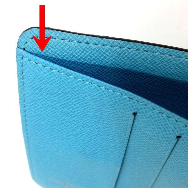 LOUIS VUITTON/ルイヴィトン 2つ折り 財布 コンパクト ジップ M60036 モノグラム・グルーム シリアルの場所(寄りの画像)